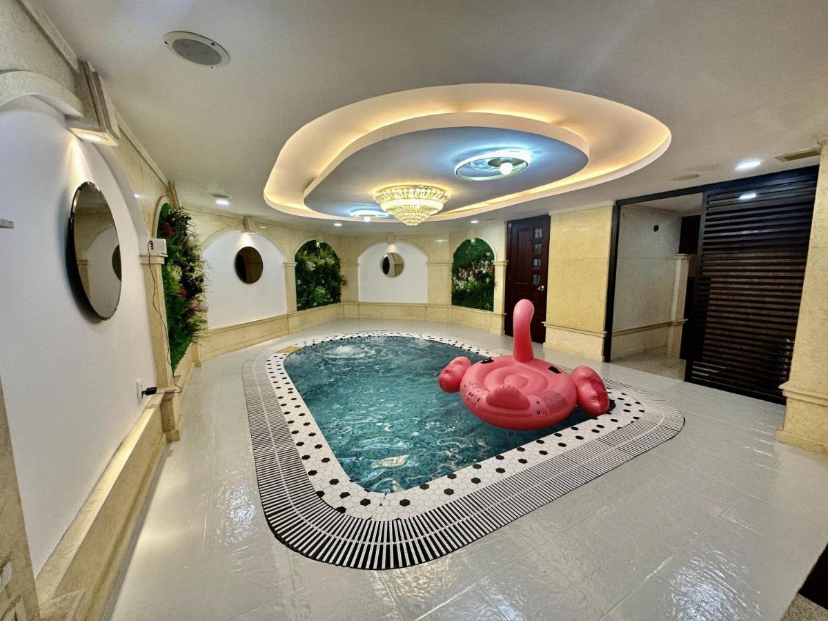 Penthouse Paradise 86 -rooftop Pool Private 100% * TP. Hồ Chí Minh