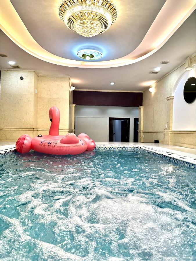 Penthouse Paradise 86 -rooftop Pool Private 100%